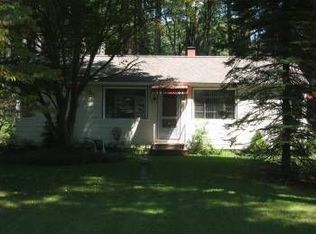 889 Bay St, Taunton, MA 02780