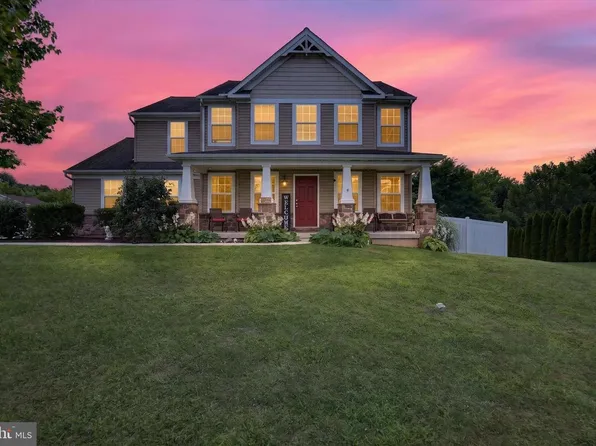 240 Spring Meadows Rd, Manchester, PA 17345