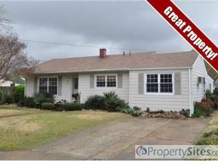 1512 Hedgerow Dr, Virginia Beach, VA 23455