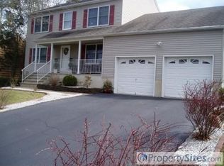 709 Riverside Ave, Raritan, NJ 08869