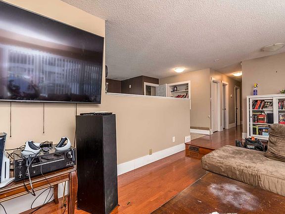 5th image of 4725 29th St