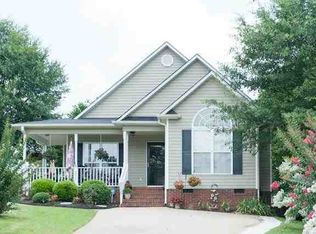 253 Cool Water Ct, Boiling Springs, SC 29316