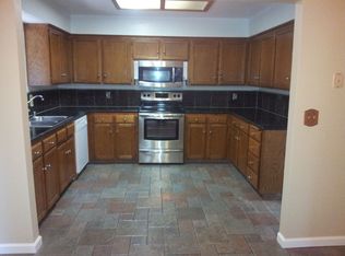 2096 E Decatur Ave, Fresno, CA 93720