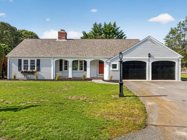 2 Par 3 Drive, South Yarmouth, MA 02664