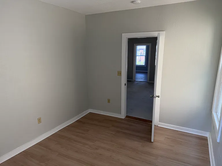 16 Dickerman St — Photo 11