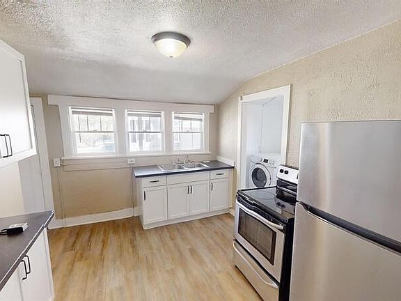 5th image of 716 Pearl St APT 1