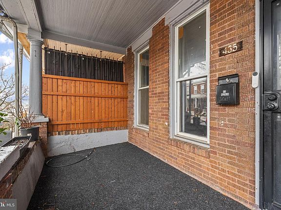 3rd image of 435 Ilchester Ave