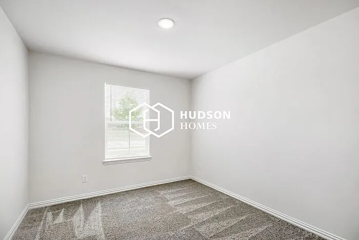 106 Kainos St — Photo 6
