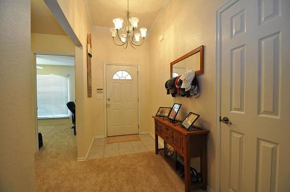 3rd image of 2704 Tioga Cir