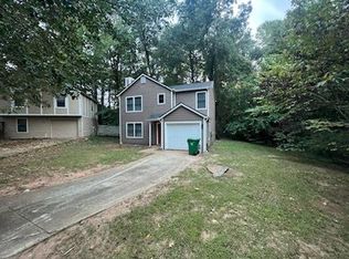5469 Farmview Close, Stone Mountain, GA 30088