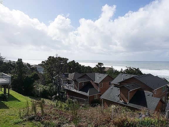 5th image of 4623 SW Coast Ave