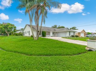 1678 SE Holiday Rd, Port Saint Lucie, FL 34952