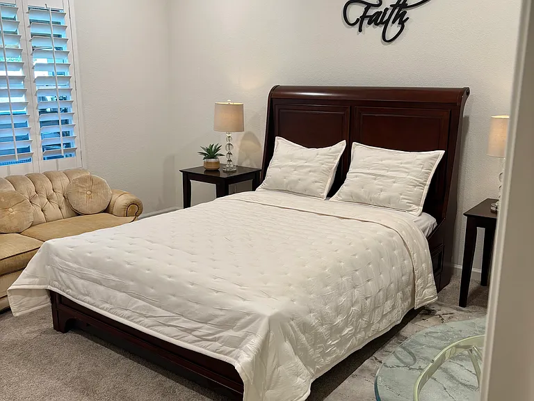 937 Derbyshire Ln #937 — Photo 3