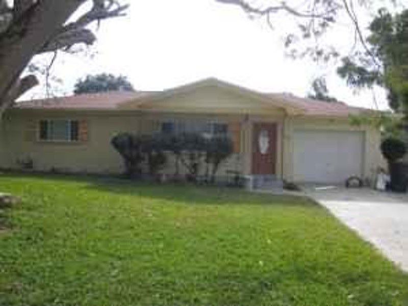 2nd image of 1405 Satsuma St