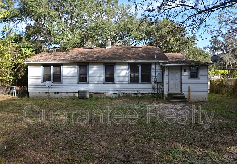 2246 SE 3rd Ave — Photo 14