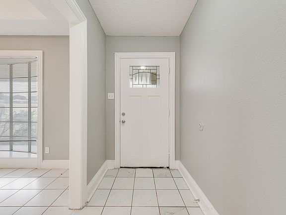 3rd image of 106 Bailey Dr