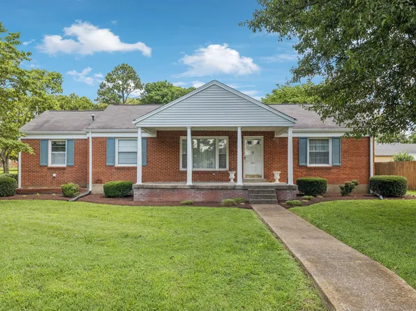 201 Avondale Dr, Franklin, TN 37064