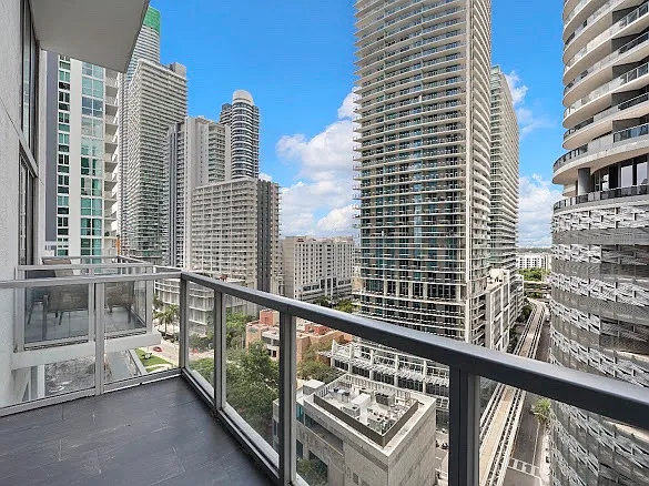 1050 Brickell Ave