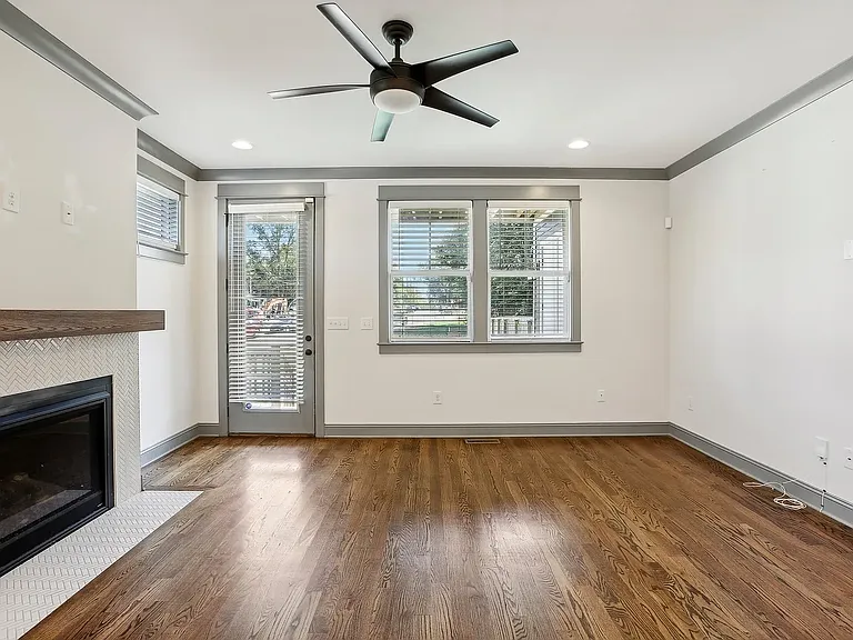 717 Stockell St — Photo 23