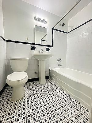 5th image of 49 Gelston Ave #4