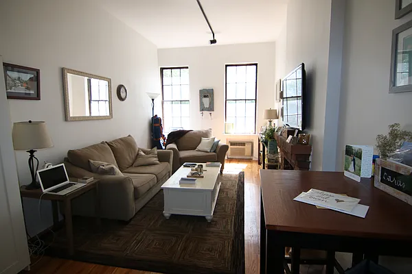 Rented by America Mecca Realty LLC | media 8