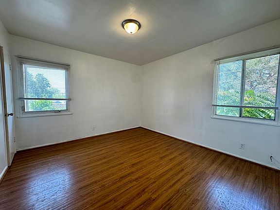 5th image of 516 E Lomita Ave #15