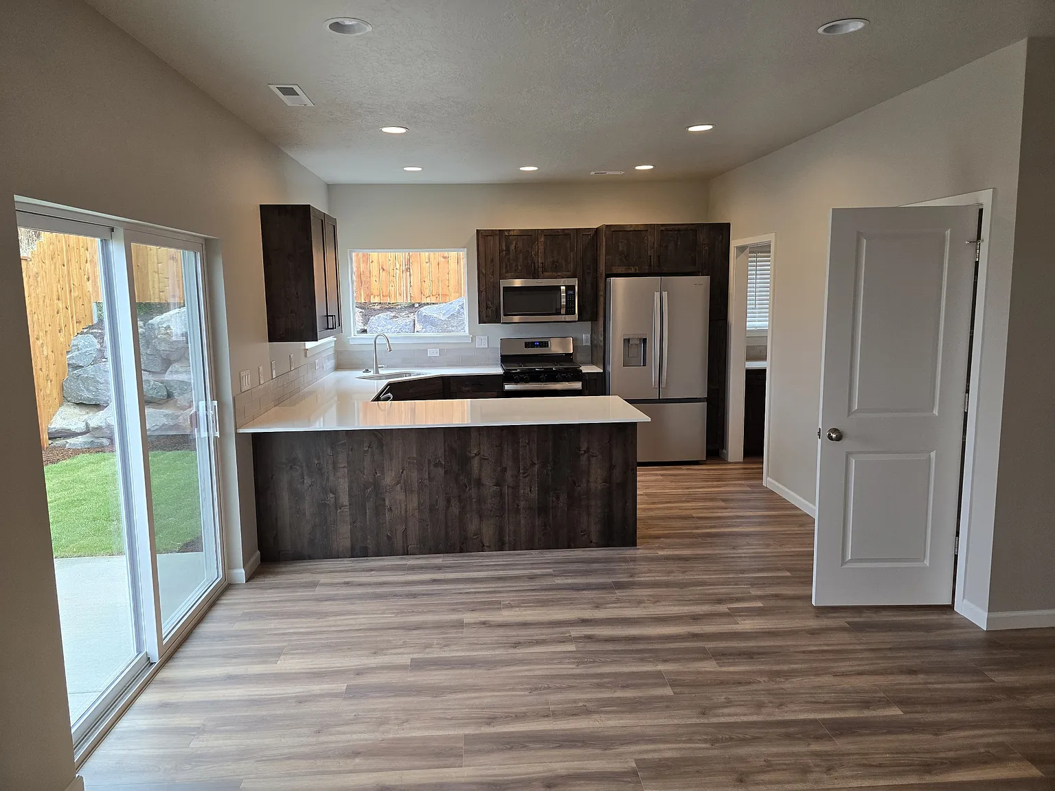 3 bed, 1527 sqft, $2,600 — Photo 4