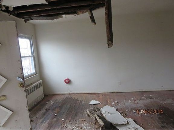 5th image of 8522 Avenue