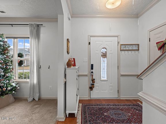 5th image of 113 Long Pond Drive