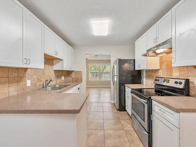 309 Dunn St — Photo 6