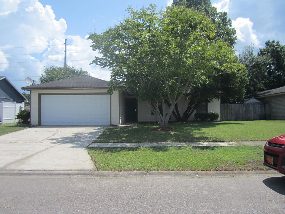 1st image of 7851 Pepper Cir E