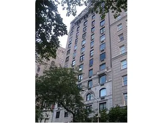 Sold by Douglas Elliman | media 24