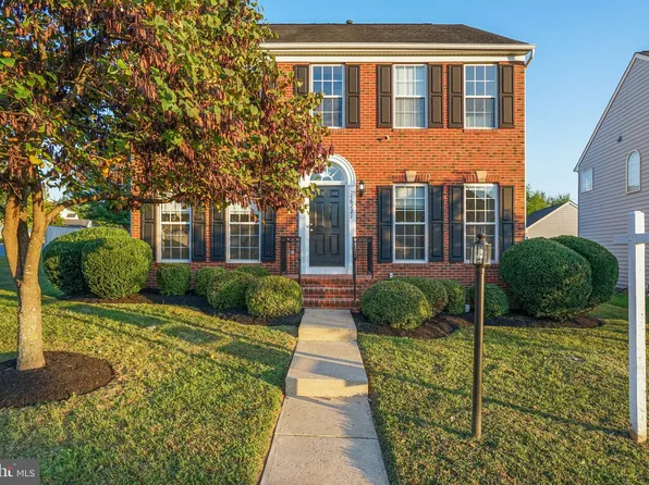 16221 Catenary Dr, Woodbridge, VA 22191