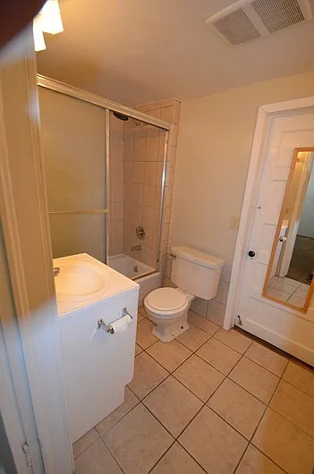 1146 Warner St — Photo 2