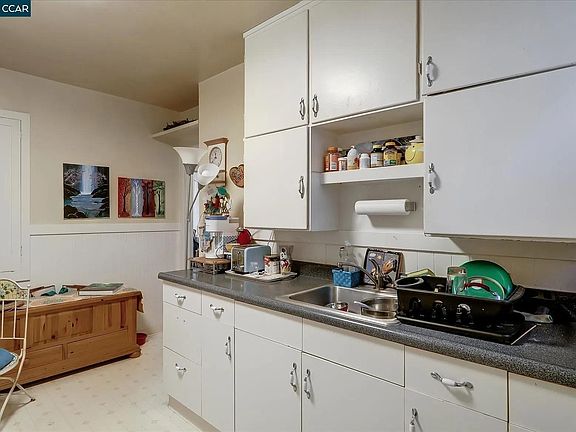 3rd image of 102 Daniels Ave #198-B