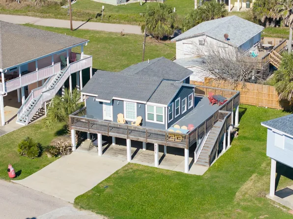 4211 Surf Dr, Galveston, TX 77554