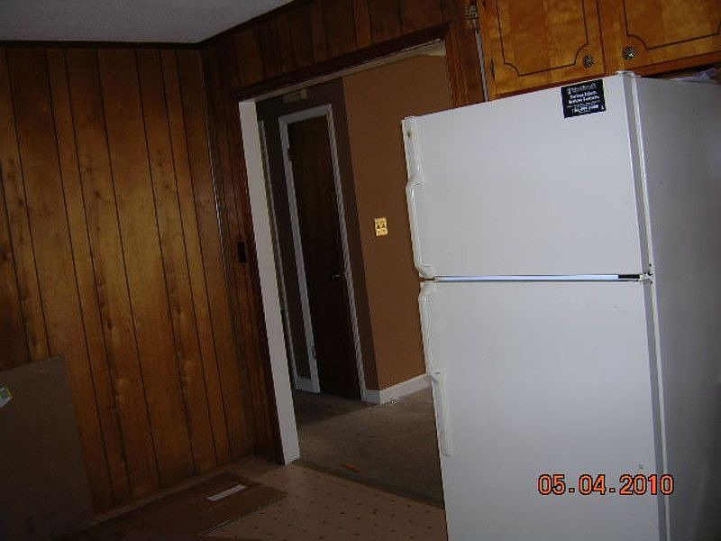 2nd image of 339 Mountain View St
