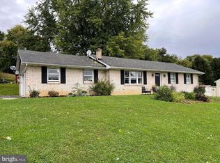 16 Loop Rd, Quarryville, PA 17566