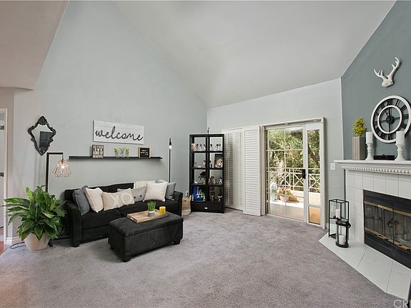 3rd image of 23745 Del Monte Dr Unit 148