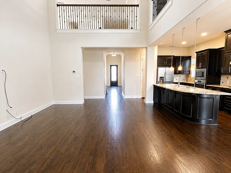 7220 Ridgepoint Dr — Photo 3