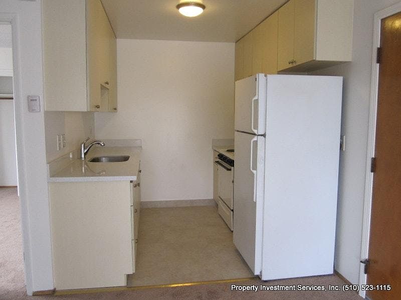 2nd image of 1501 Union St APT F