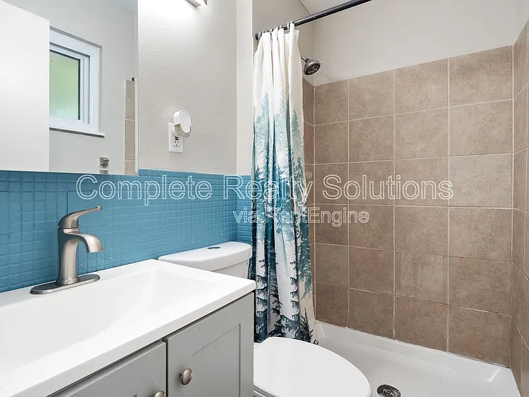 221 Barto Dr — Photo 23