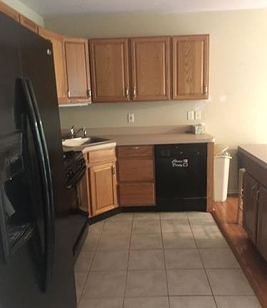 4th image of 14 Cotton Ct