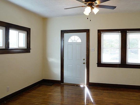 3rd image of 4249 N College Ave