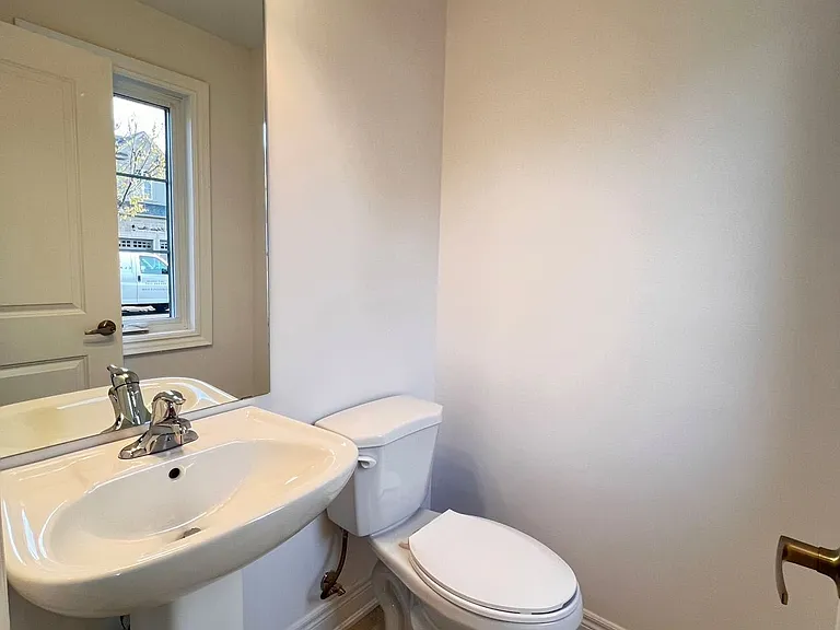 2123 Lillykin St #6 — Photo 3