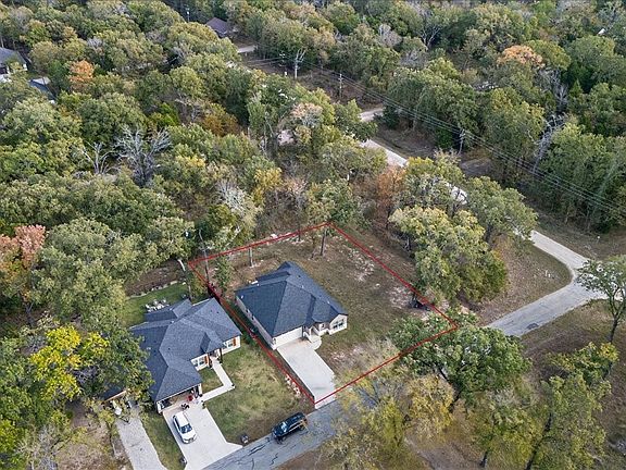 4th image of 206 Parkside Dr