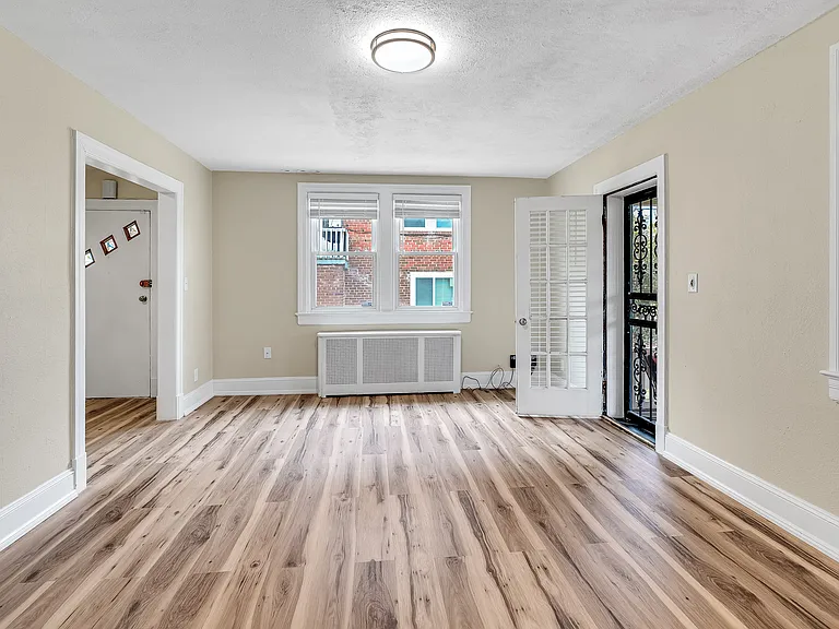 5213 Blaine St NE — Photo 8