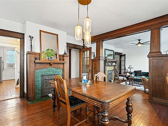 3rd image of 1301 Dormont Ave