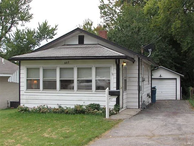 602 Porter St photo 1