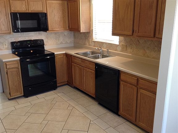 2nd image of 860 Arrowood Ct